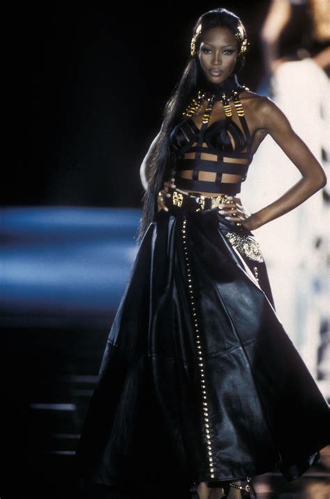 collezione 1992 versace|versace dresses 1992.